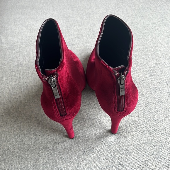 Burgundy Velvet Ava & Aiden Heeled Boots - Picture 4 of 9